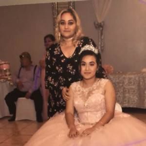 Meet your Posher, Vanessa